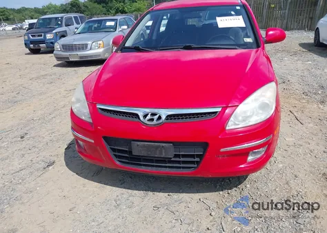 2009 Hyundai Elantra Touring z USA, uszkodzony, nr VIN KMHDC86E89U039897